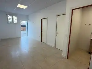 Local de alquiler en Torredembarra con Amueblado