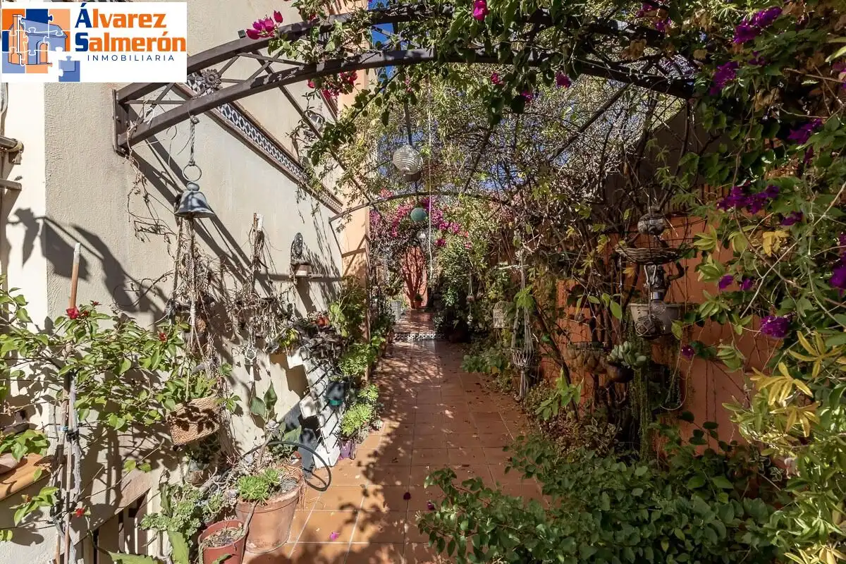 Garden of Houses for sale in Huétor Vega  with Air Conditioner, Heating and Terrace