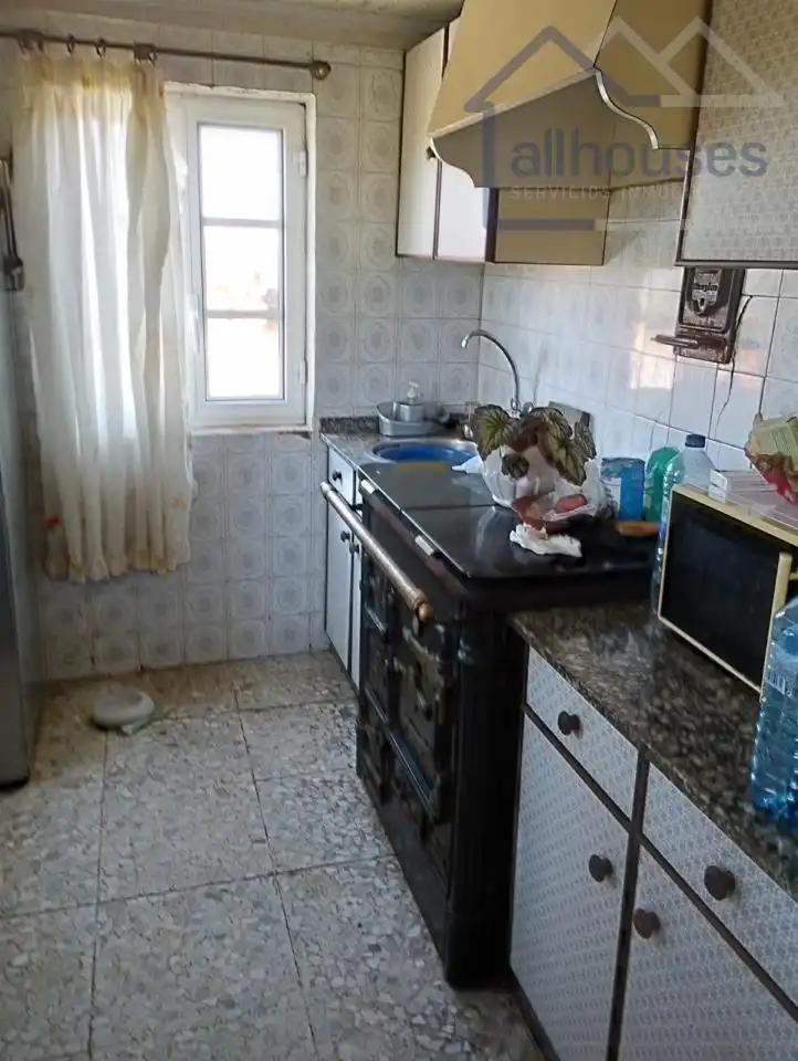 Cocina de Casa adosada en venta en O Rosal   con Calefacción y Jardín privado