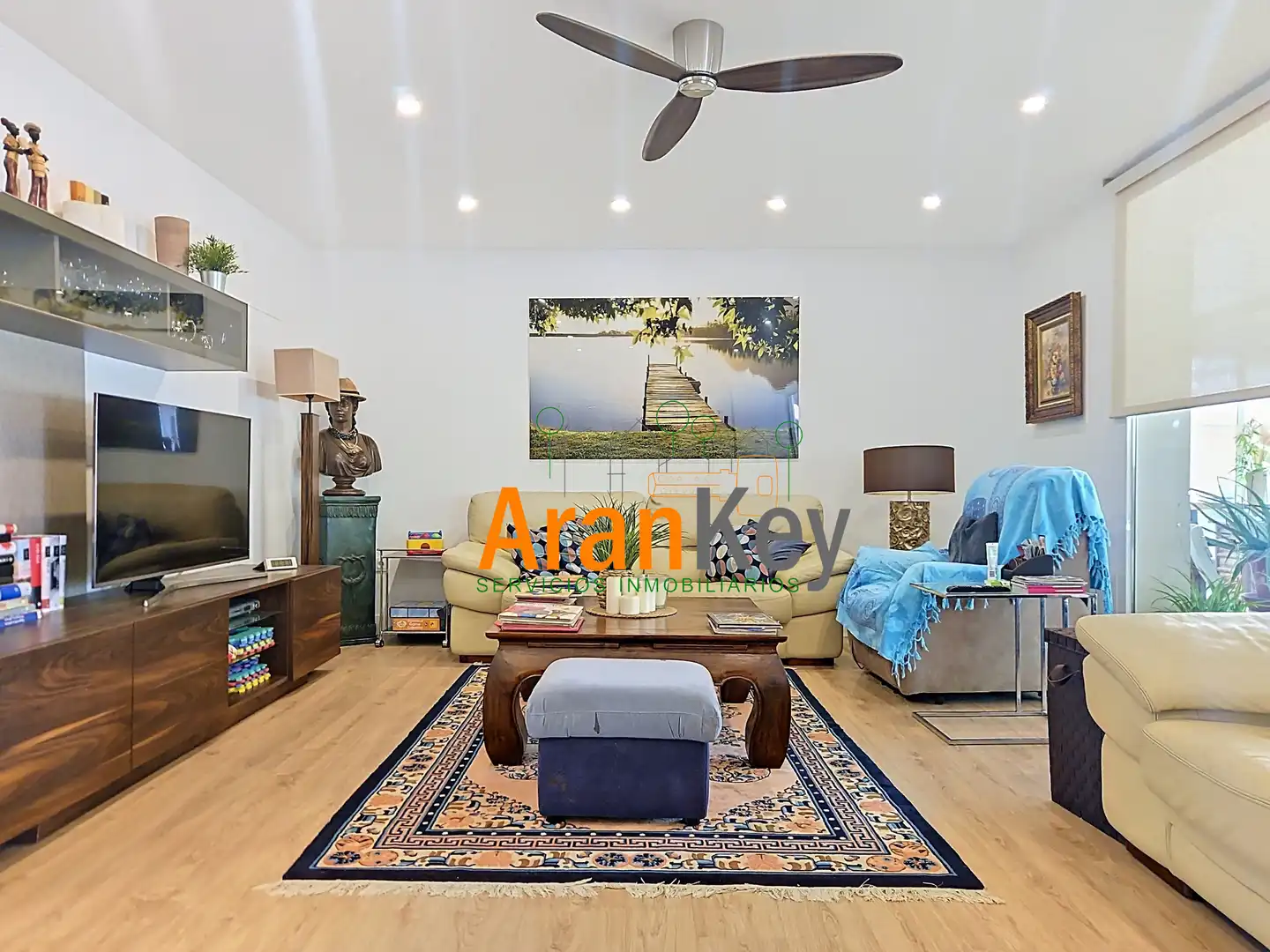 Living room of Houses for sale in Colmenar de Oreja  with Air Conditioner, Heating and Private garden
