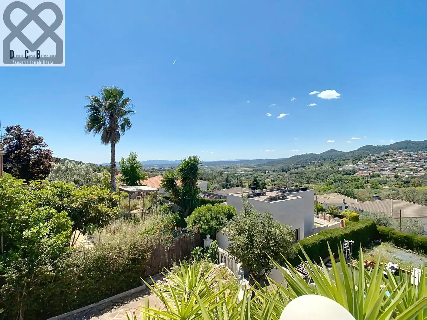 Vista exterior de Casa o xalet en venda en Caldes de Montbui amb Aire condicionat, Calefacció i Jardí privat