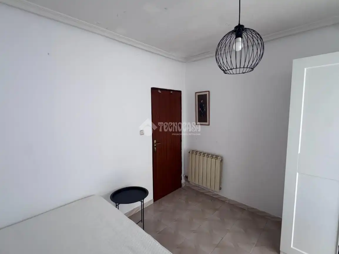 Habitación de Piso en venta en León Capital  con Calefacción