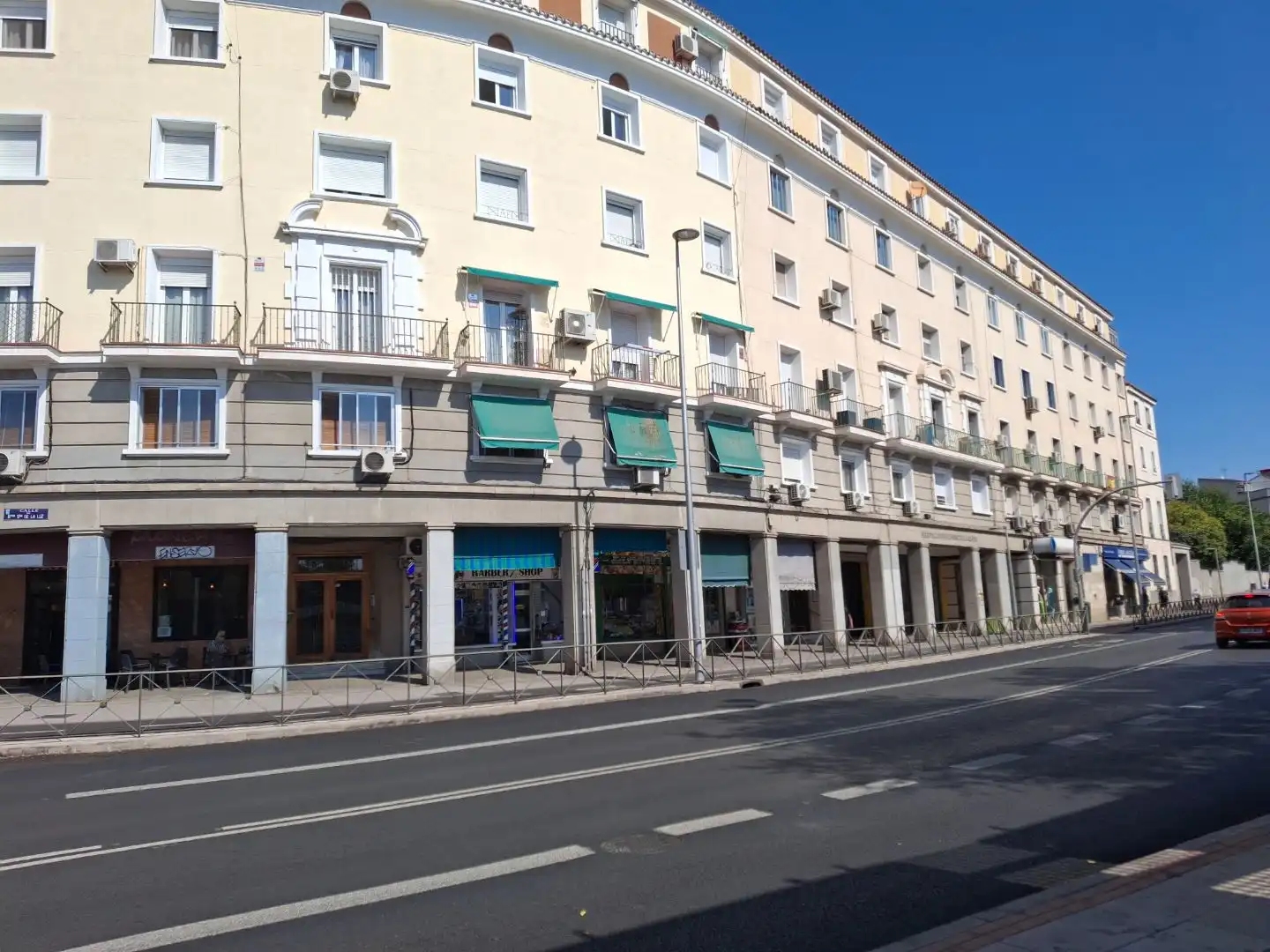 Vista exterior de Piso en venta en  Madrid Capital con Aire acondicionado