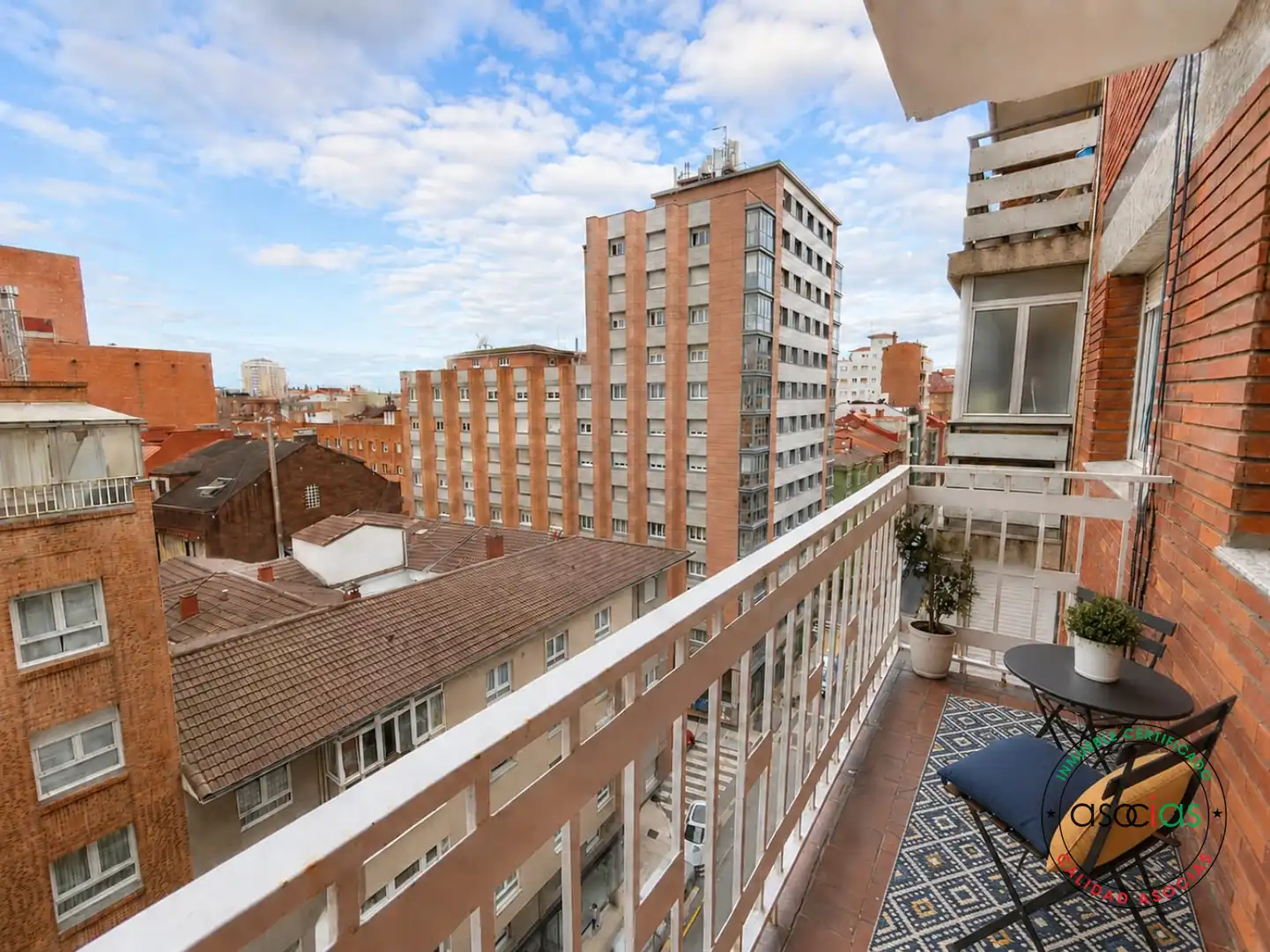 Balcony of Flat for sale in Gijón   with Heating, Parquet flooring and Terrace