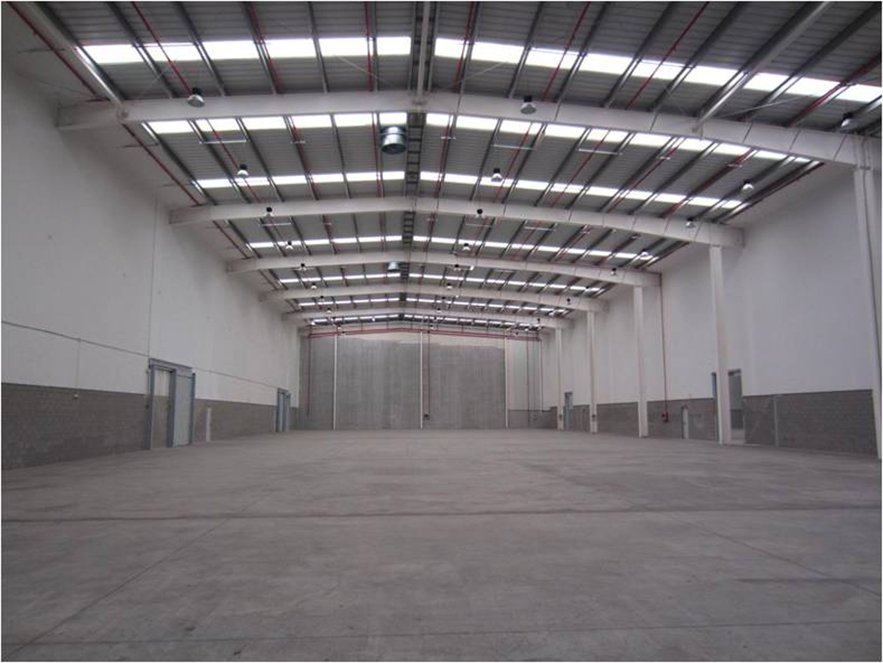 Nau industrial de lloguer en Subirats