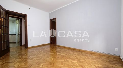 Foto 4 de Pis en venda a El Turó de la Peira, Barcelona Capital