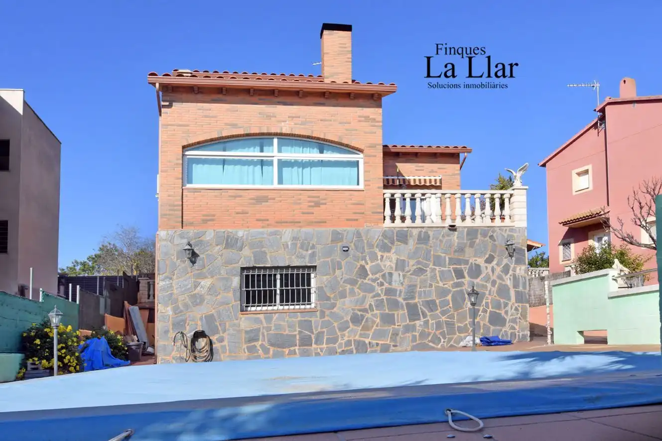 Casa o xalet en venda a MARTI I POL, Rodonyà