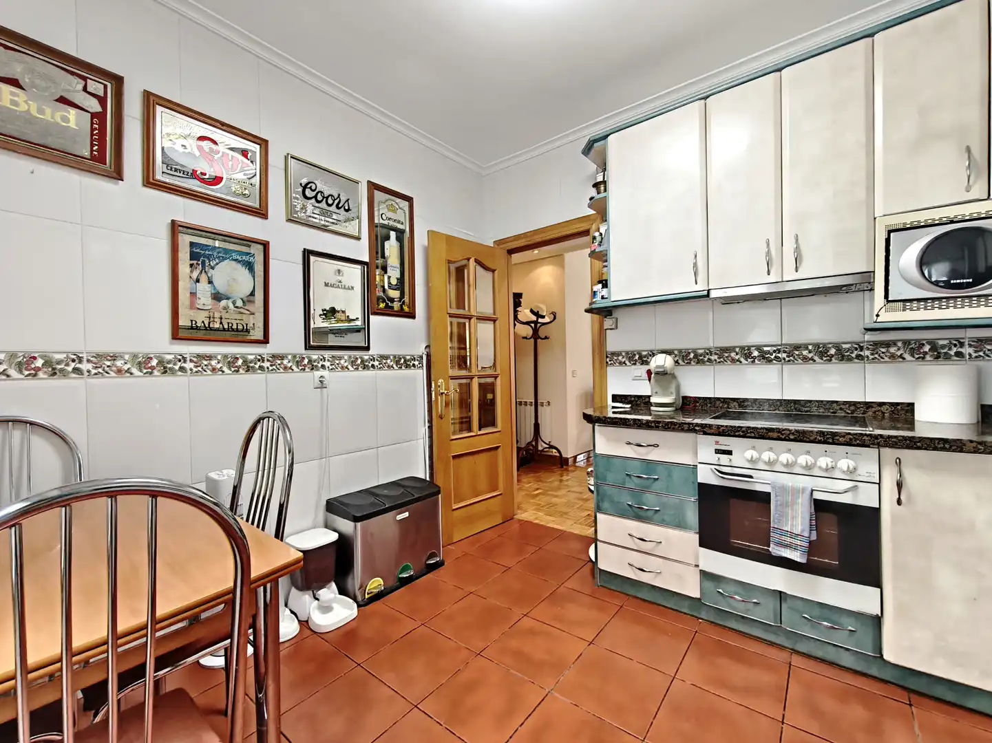 Kitchen of Flat for sale in  Logroño  with Heating, Parquet flooring and Storage room