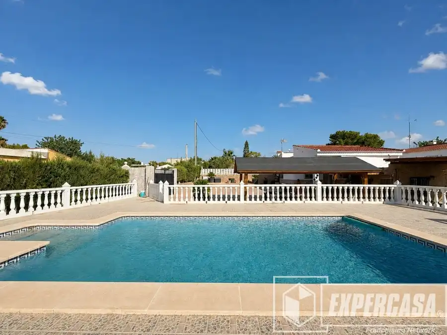 Piscina de Casa o chalet en venta en Llíria con Aire acondicionado, Trastero y Piscina