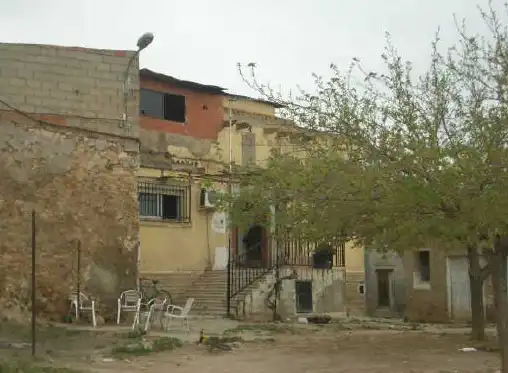Chalet en venta en C/ Montroy