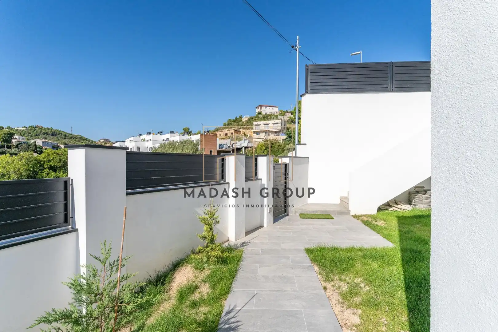 Villa mit Pool zum Verkauf in Avenida de la Marca Hispànica, imagen 45