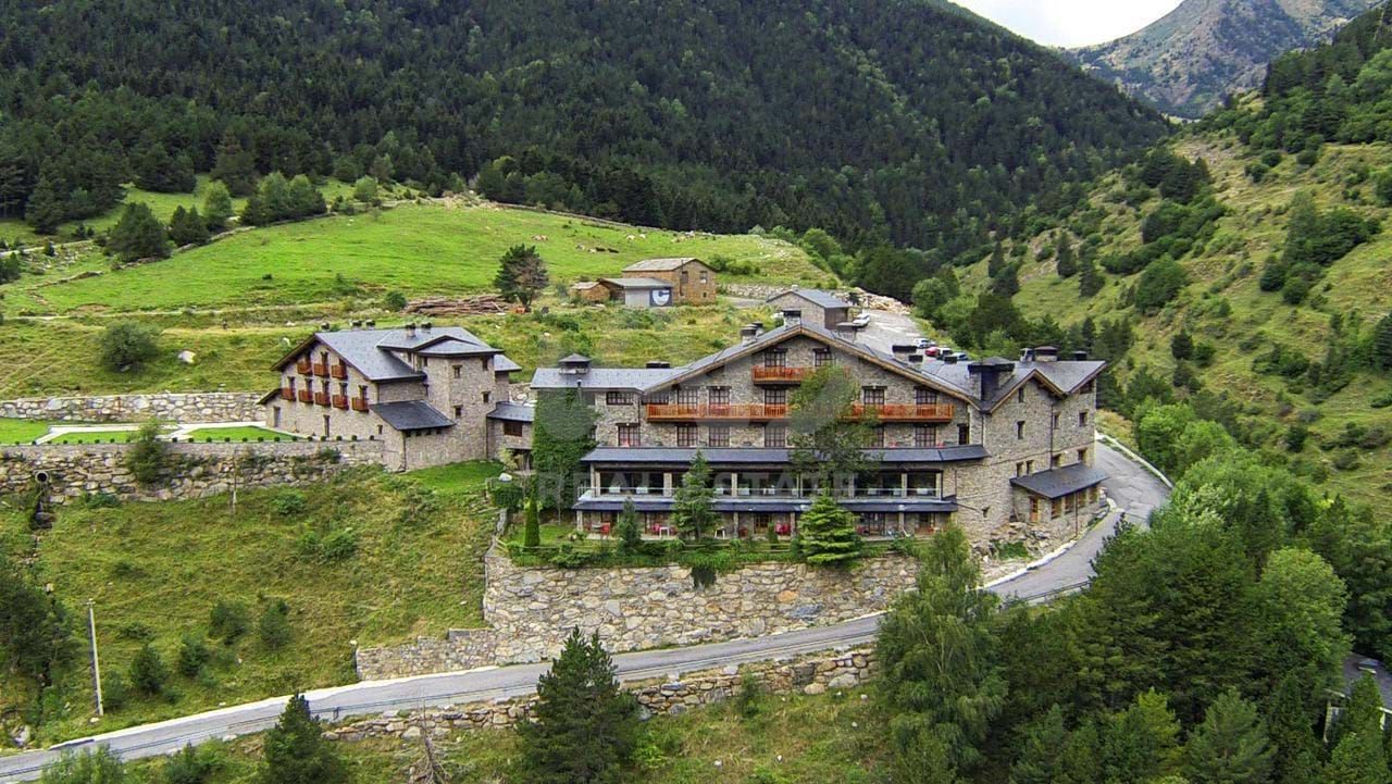 Edifici en venda en Les Valls de Valira