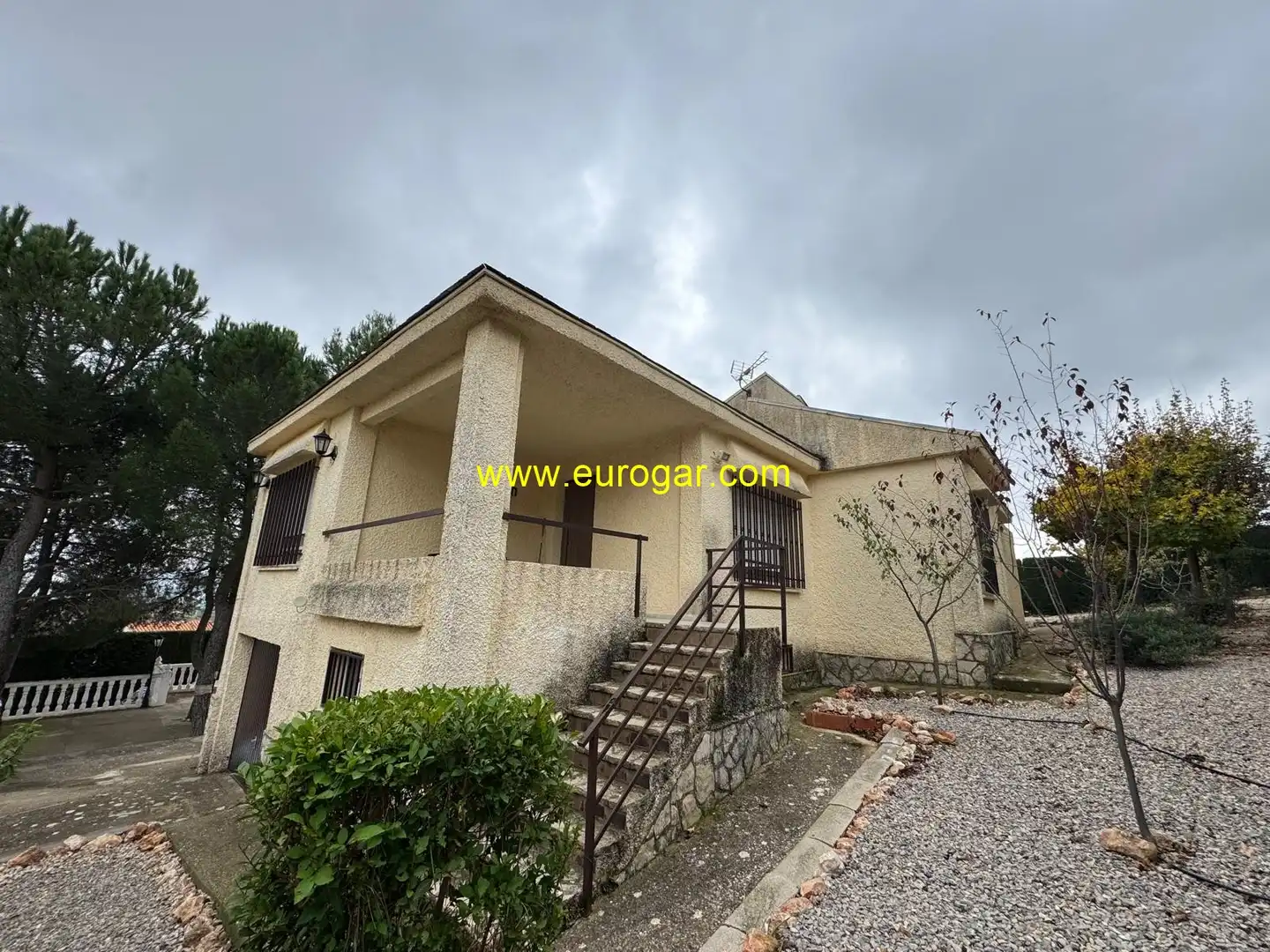 Exterior view of Houses for sale in Siete Aguas  with Storage room and Swimming Pool