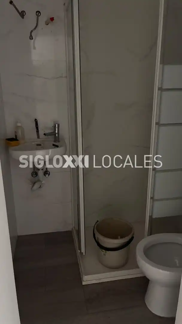 Badezimmer von Geschaftsraum zur Miete in Barcelona