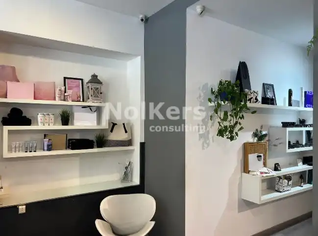 Local comercial en venta en Eixample, imagen 5