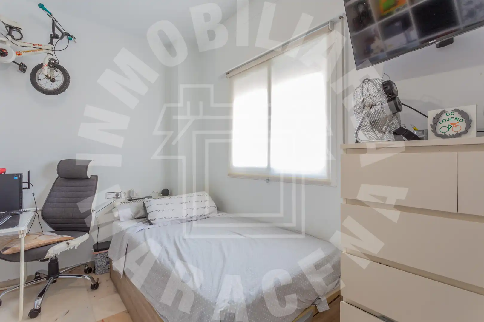 Habitación de Dúplex en venta en Maracena con Aire acondicionado, Terraza y Horno