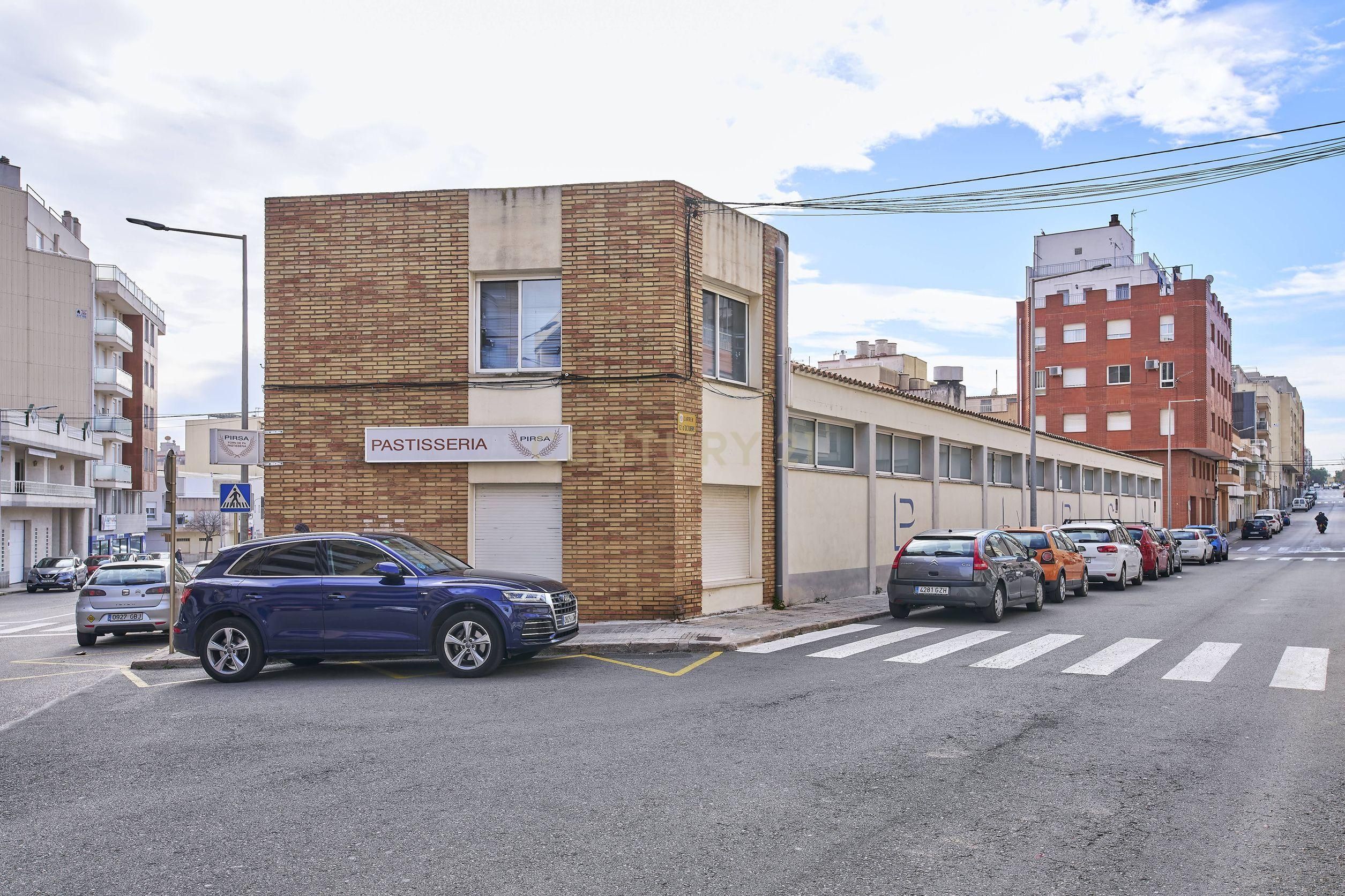 Vista exterior de Nave industrial en venta en Sant Carles de la Ràpita con Alarma