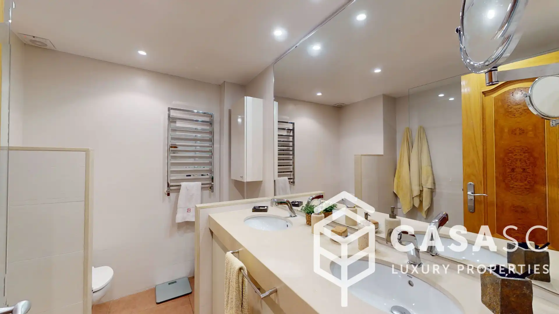 Bathroom of Attic for sale in Sant Cugat del Vallès  with Air Conditioner, Heating and Parquet flooring