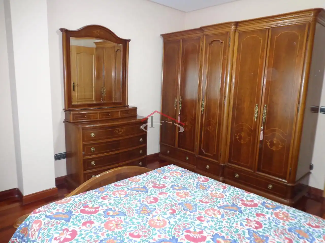 Schlafzimmer von Wohnung zur Miete in León Capital  mit Heizung, Parkett und Terrasse