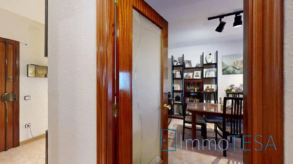 Piso en venta en Barberà del Vallès con Calefacción, Trastero y Balcón