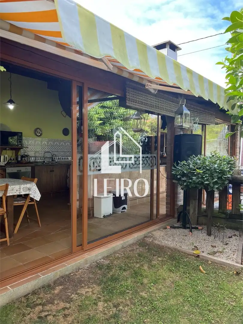 Casa o xalet en venda en Vilagarcía de Arousa amb Calefacció, Jardí privat i Terrassa