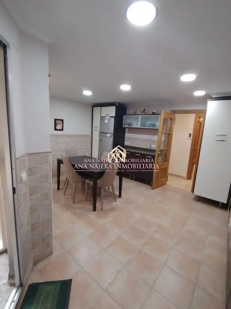 Kitchen of Flat for sale in Mislata  with Air Conditioner, Terrace and Balcony