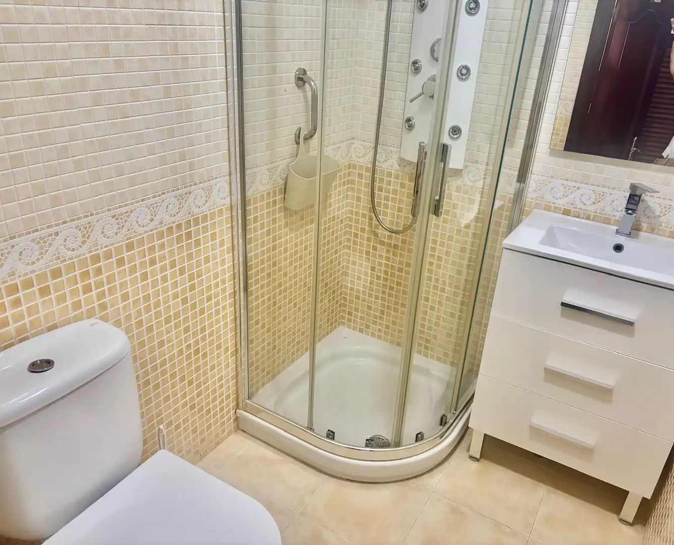 Casa adosada en venta en Calle San Hermenegildo, San Julián