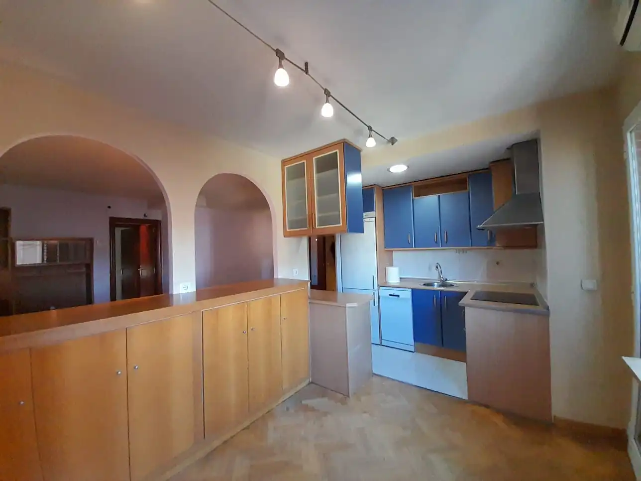 Cocina de Piso en venta en Madrid con Calefacción, Parquet y Trastero