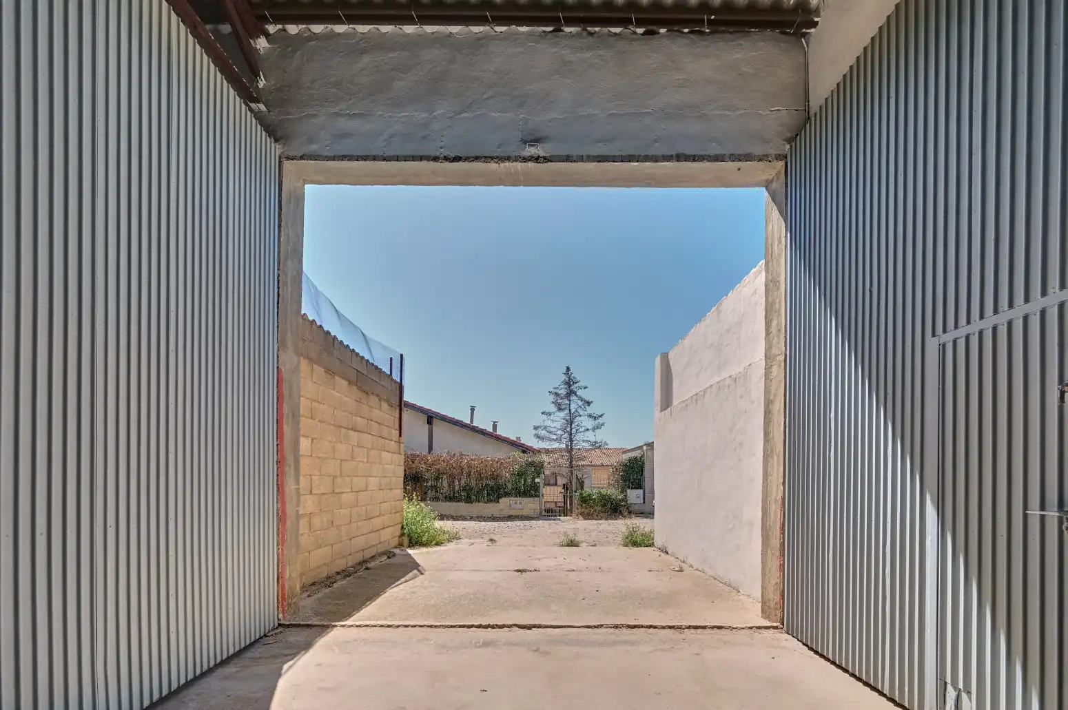 Vista exterior de Nave industrial en venta en Villafranca
