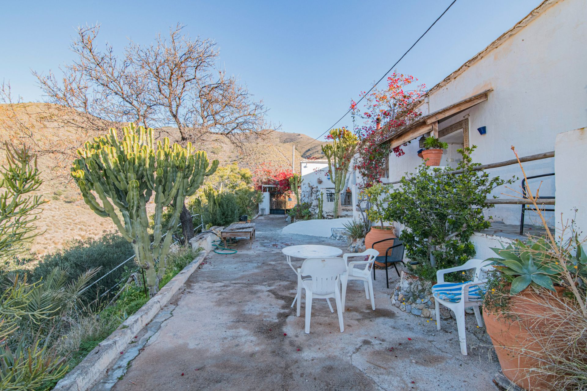 Jardí de Finca rústica en venda en Sorvilán amb Jardí privat, Terrassa i Piscina