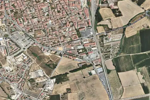 Exterior view of Flat for sale in Figueres