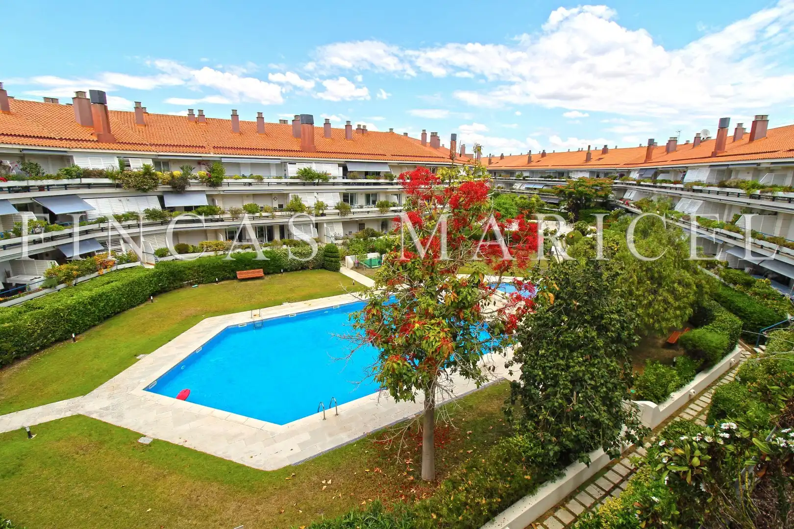 Duplex with pool to rent in Can Girona - Terramar - Vinyet, imagen 2