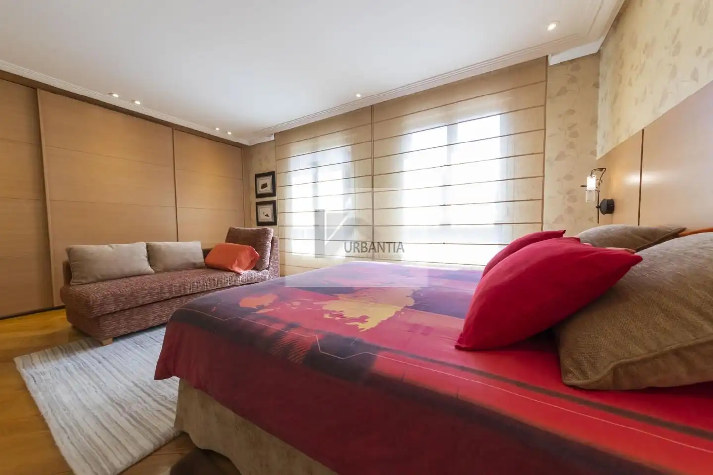 Habitación de Casa o chalet en venta en Cizur con Calefacción, Jardín privado y Parquet