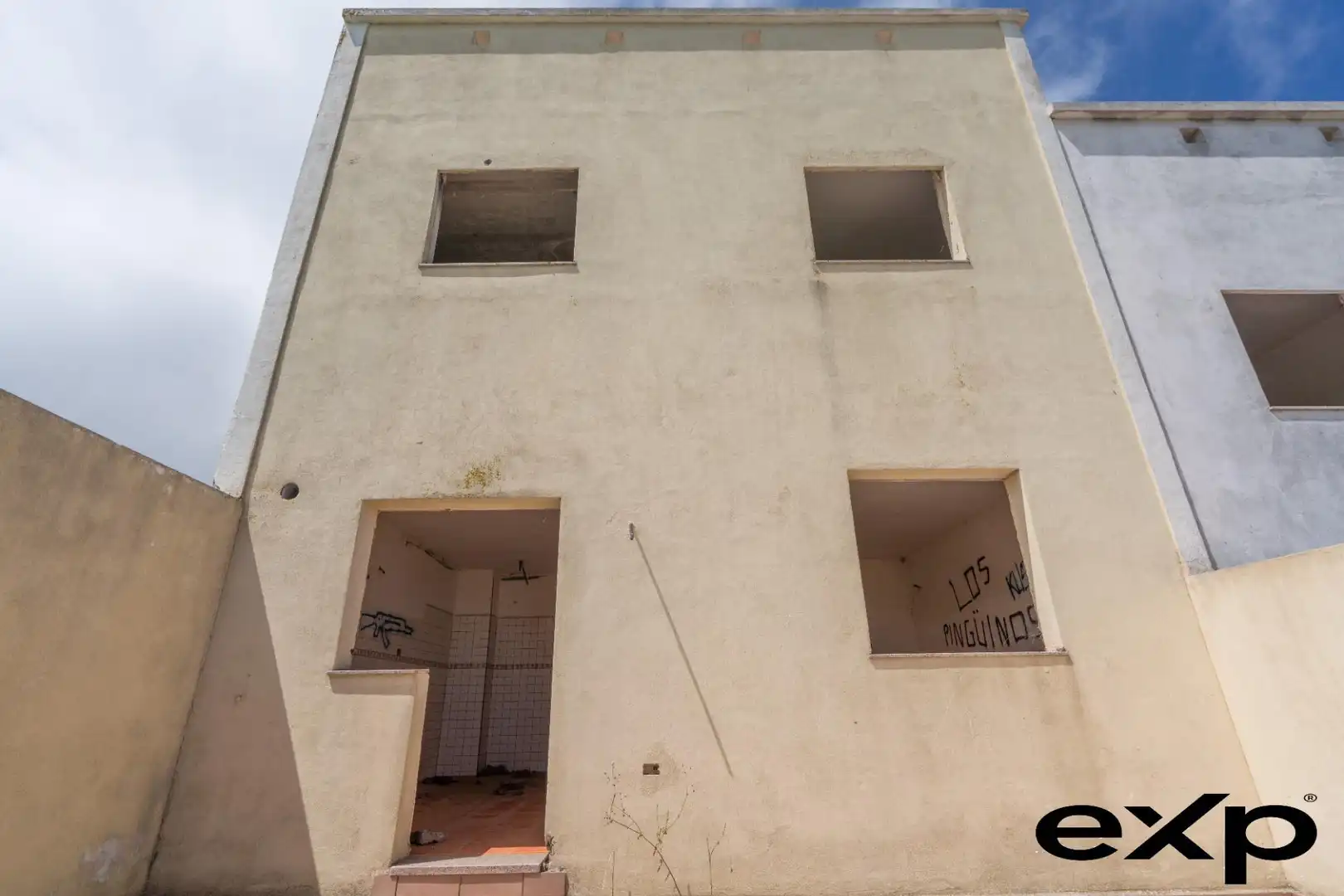 Vista exterior de Edificio en venta en La Matanza de Acentejo