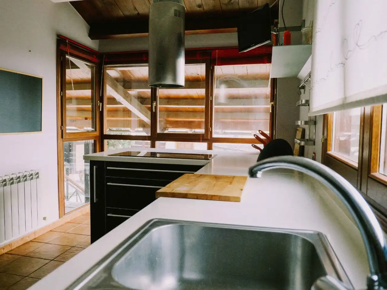 Kitchen of Houses for sale in Husillos , Palencia