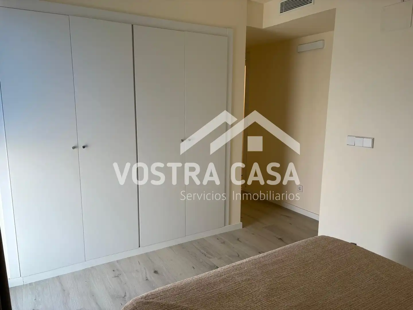 Attic for sale in Mislata  with Air Conditioner and Alarm