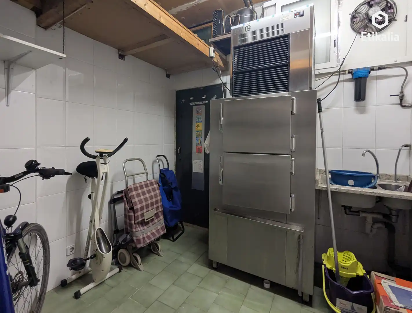 Local en venta en Vitoria-Gasteiz - Hortaleza, Aranbizkarra