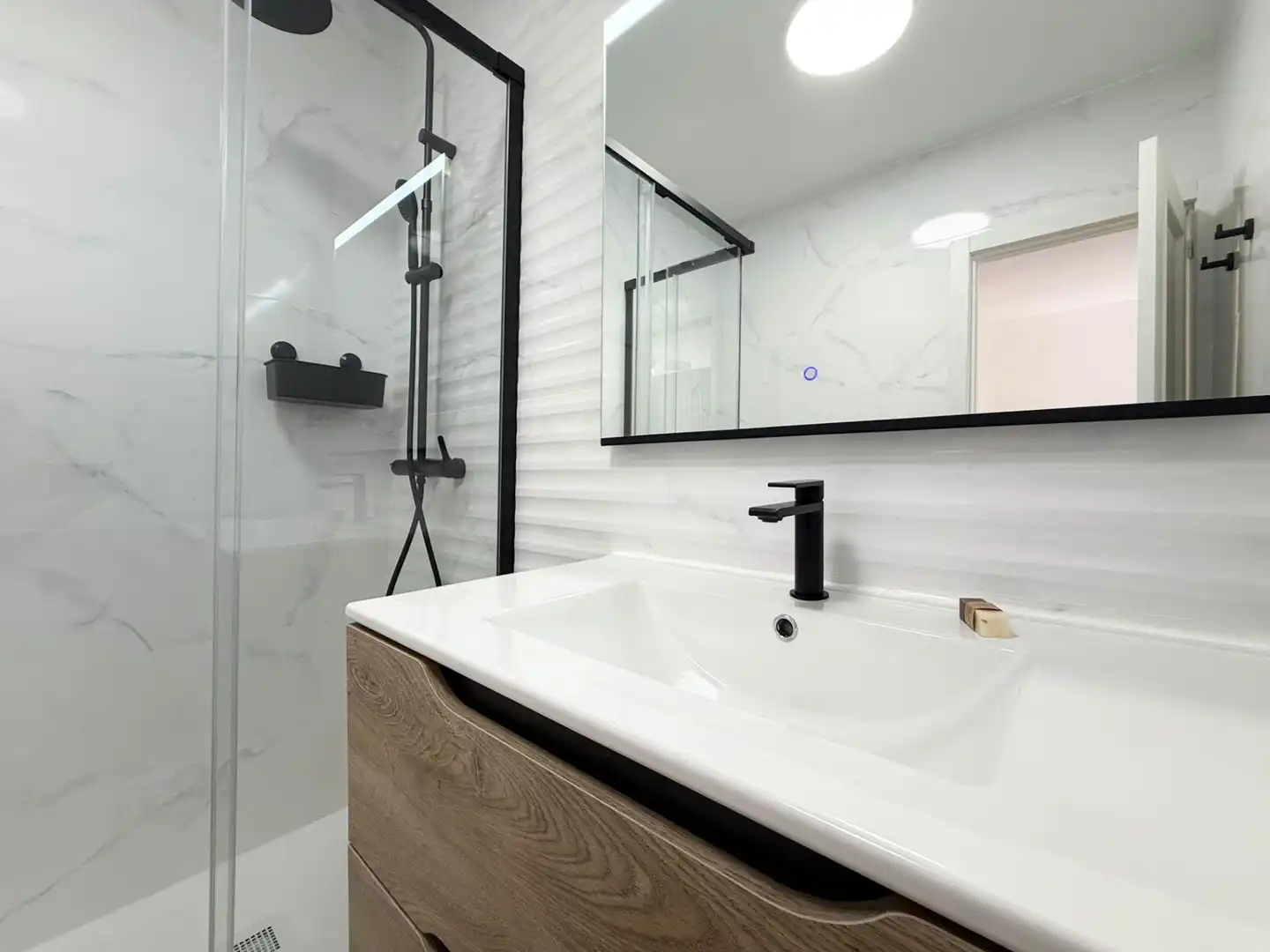 Badezimmer von Haus oder Chalet zur Miete in Santa Pola mit Klimaanlage, Heizung und Privatgarten