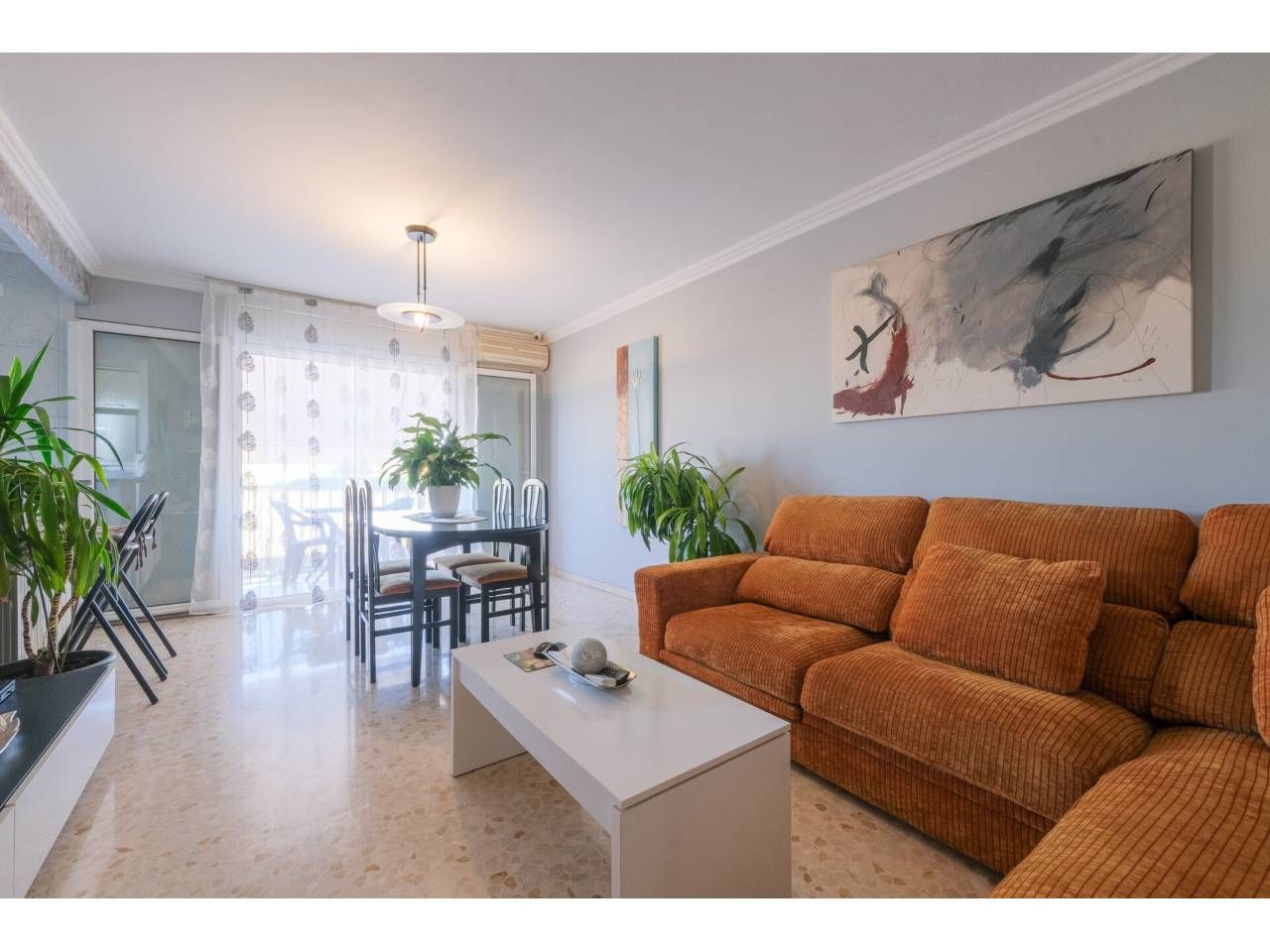 Sala d'estar de Casa o xalet en venda en Vic amb Aire condicionat, Calefacció i Jardí privat