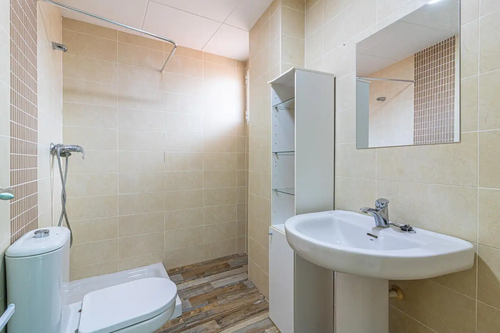 Baño de Piso en venta en Carlet con Aire acondicionado, Calefacción y Parquet