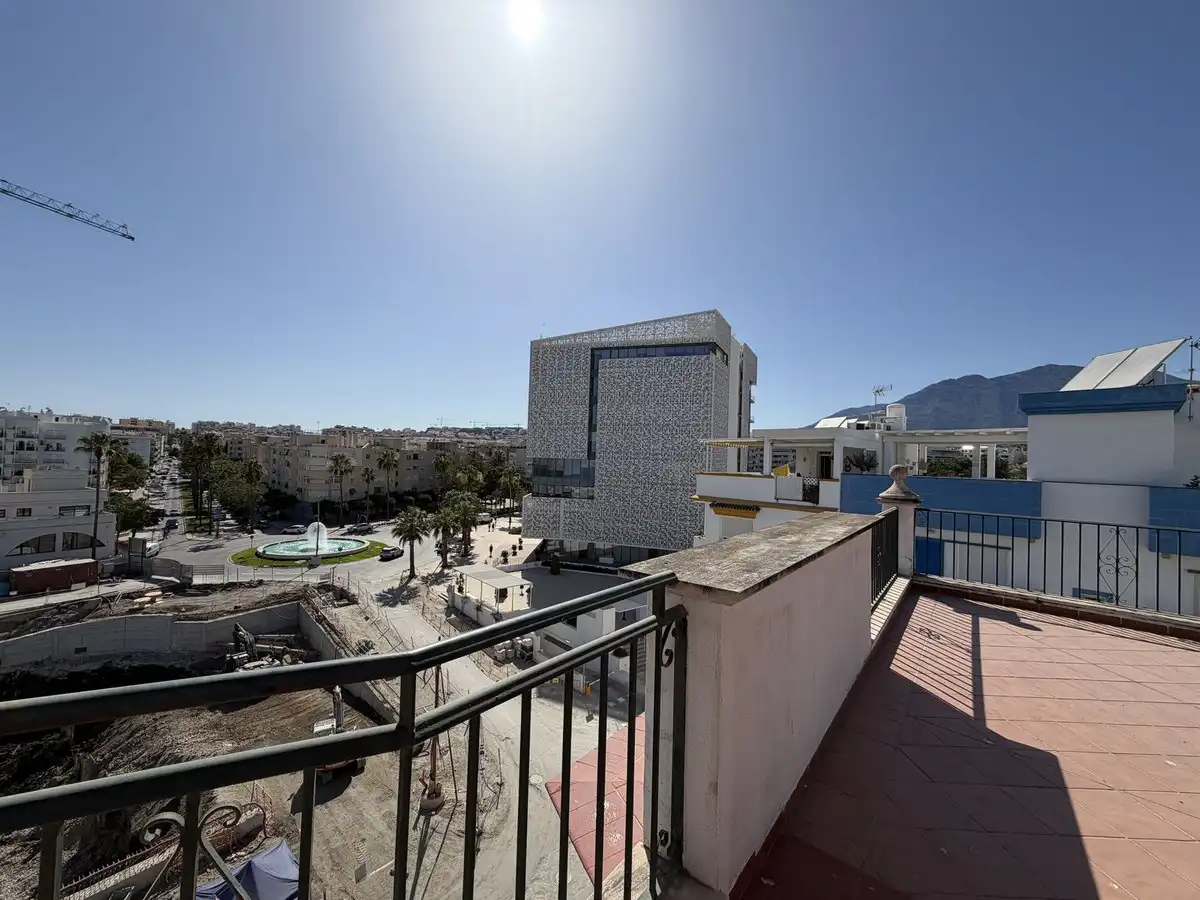 Vista exterior de Apartament en venda en Estepona