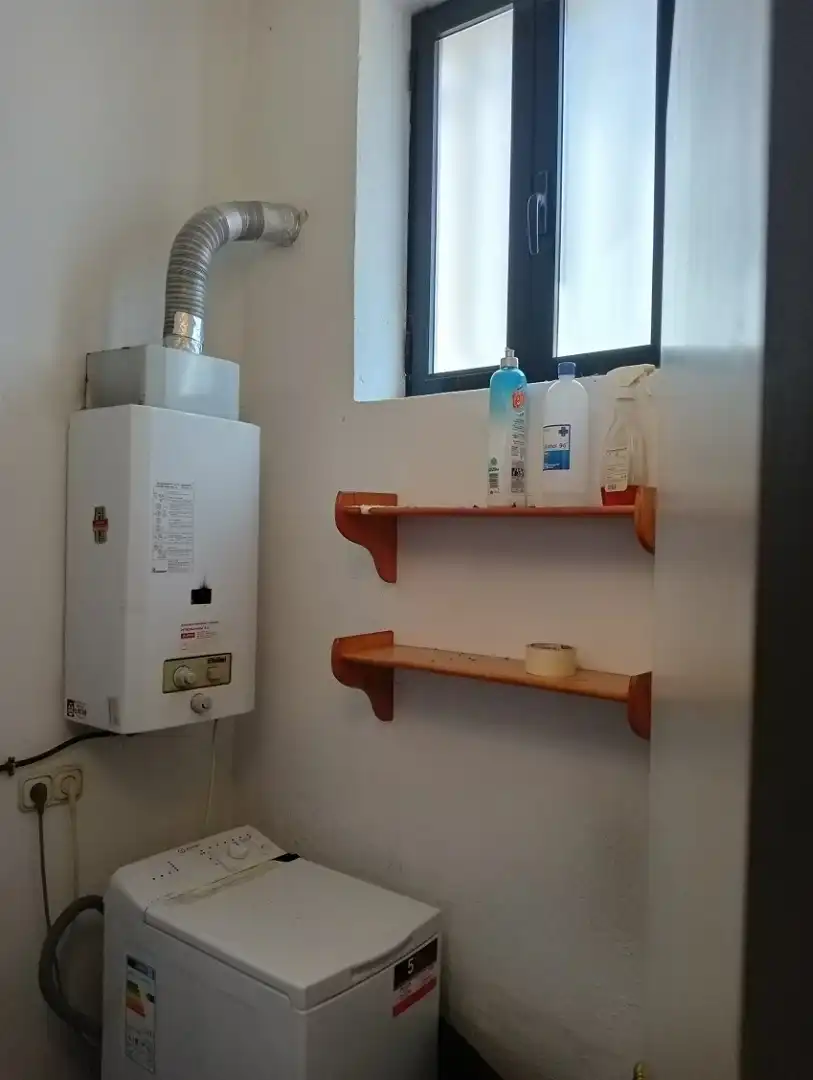 Bany de Local en venda en Huarte / Uharte amb Calefacció