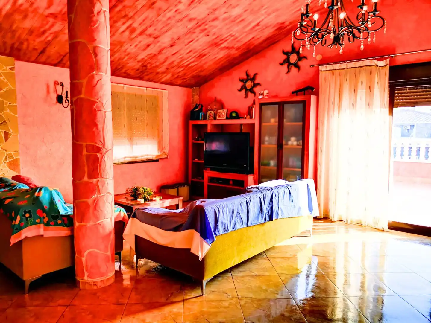 Sala d'estar de Casa o xalet en venda en Orihuela amb Jardí privat, Moblat i Balcó