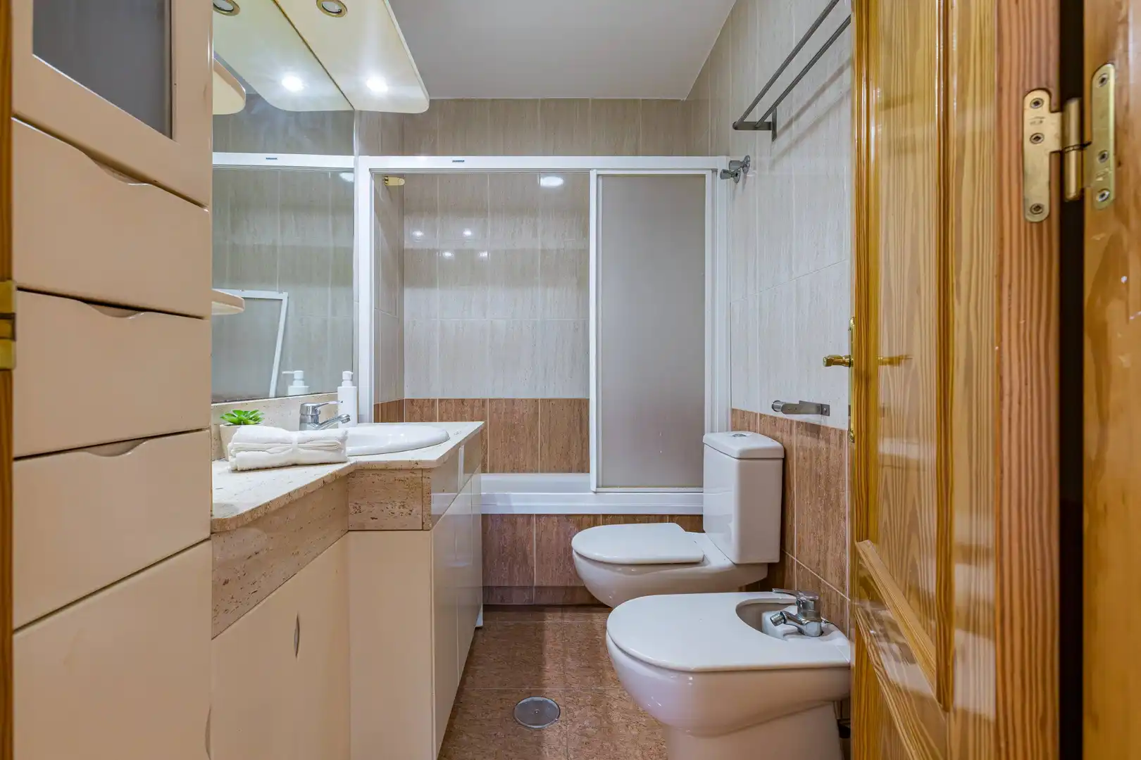 Baño de Ático en venta en Murcia con Terraza, Trastero y Balcón