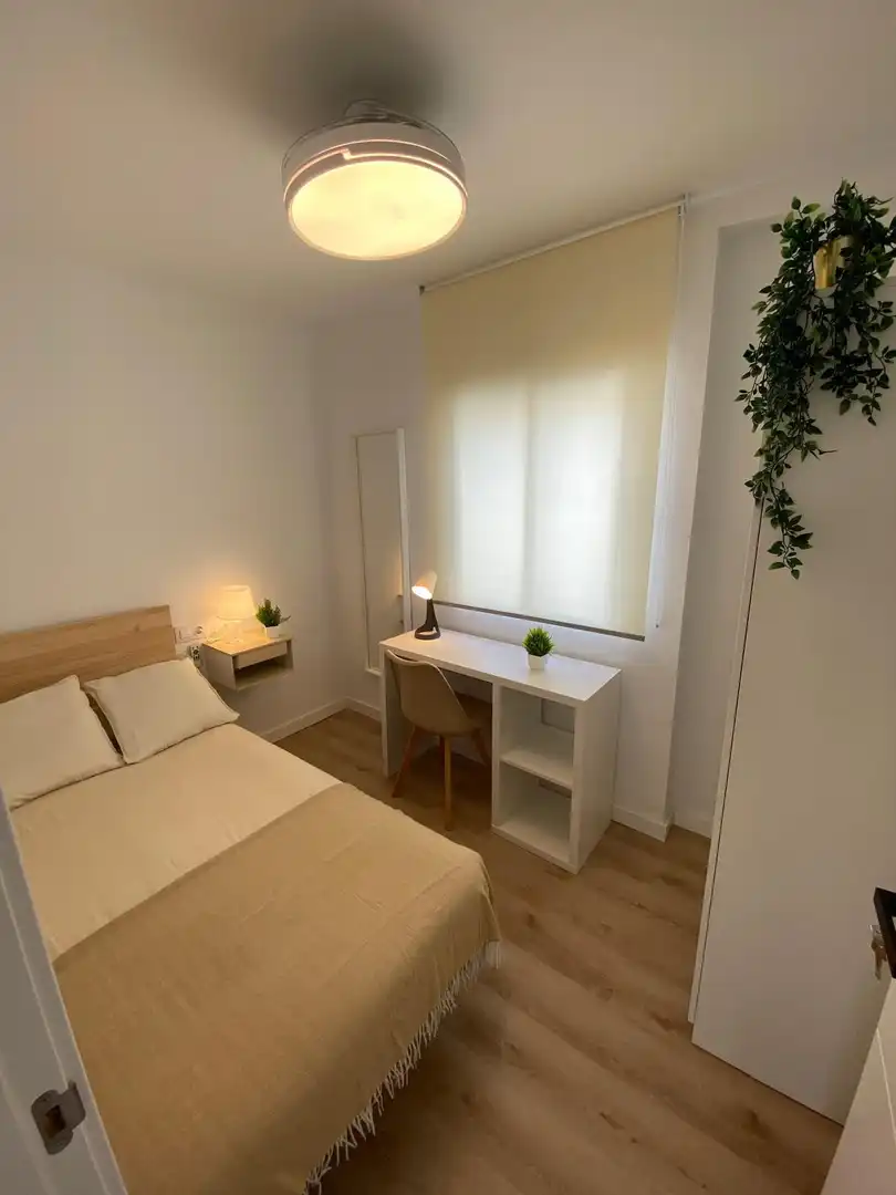 Flat for sale in Calle SIERRA DEL CASTAÑO, Tiro de Línea