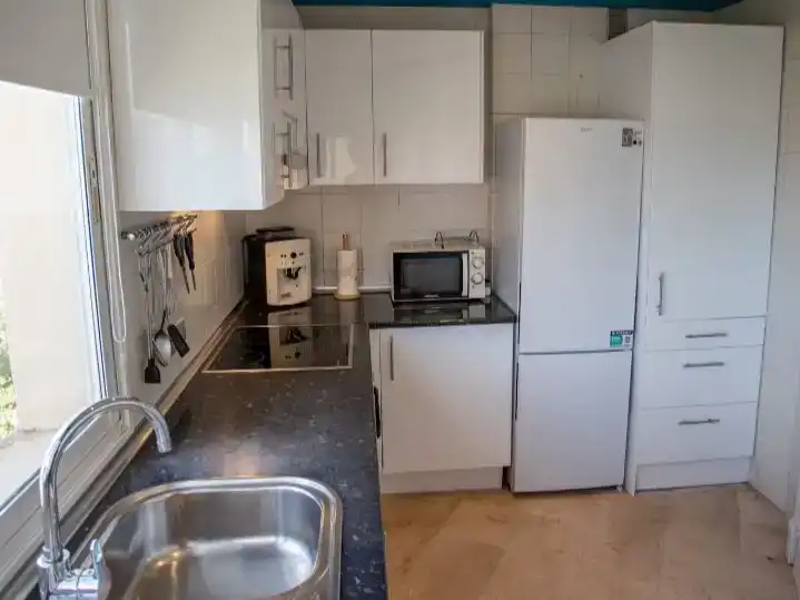 Küche von Wohnung zur Miete in  Palma de Mallorca mit Klimaanlage und Schwimmbad