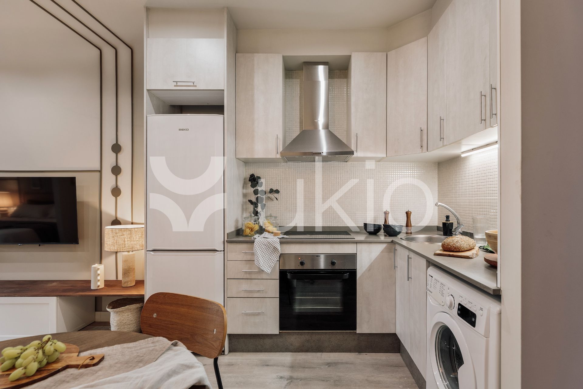 Kitchen of Apartment to rent in  Barcelona Capital  with Air Conditioner, Heating and Furnished