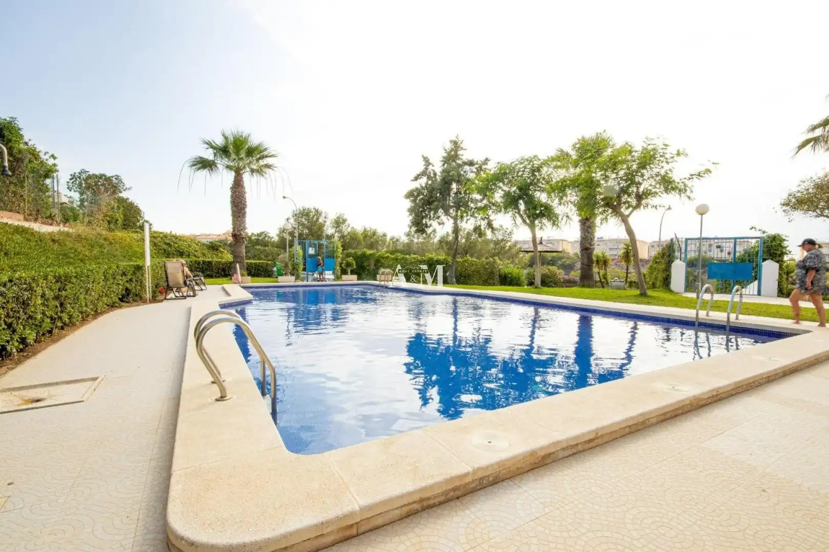 Piscina de Estudi en venda en Torrevieja amb Aire condicionat, Calefacció i Piscina