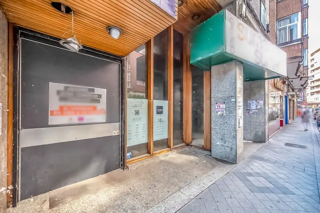 Local comercial en venda a Circular, imagen 2