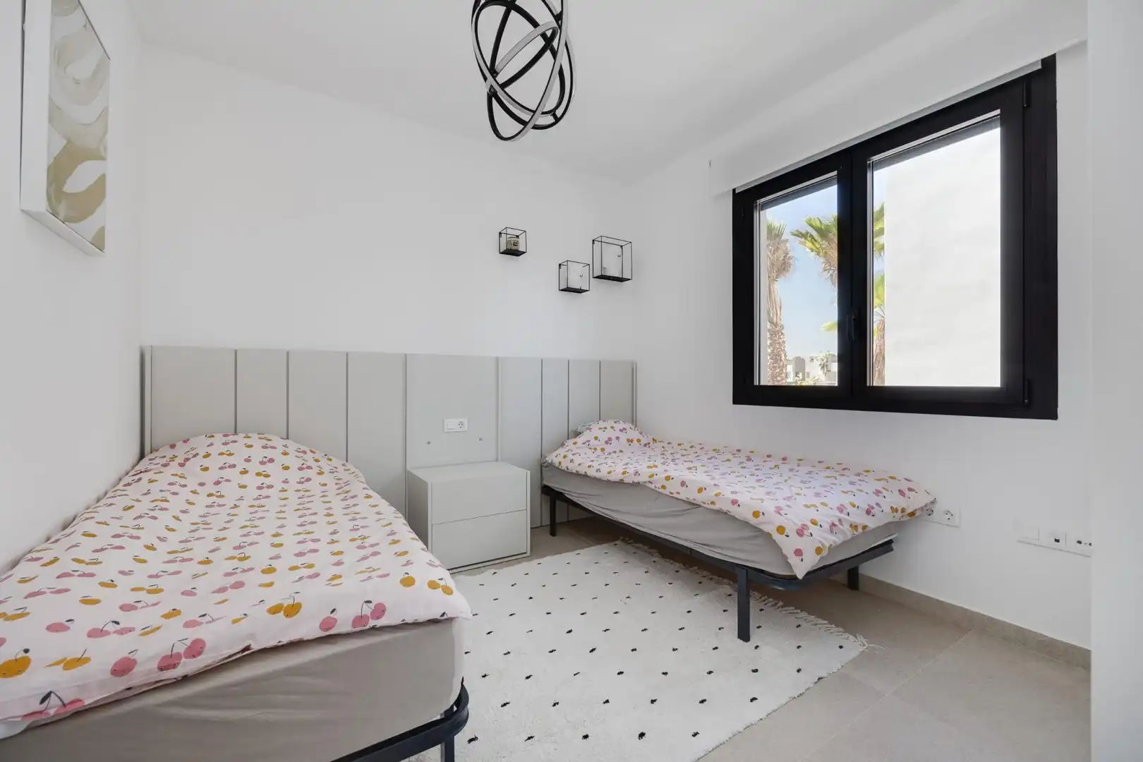 Dormitori de Casa adosada en venda en Guardamar del Segura amb Aire condicionat, Jardí privat i Terrassa